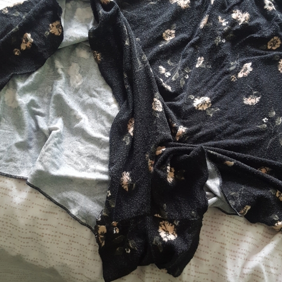 Garage black pink floral off the shoulder romper - Picture 6 of 6